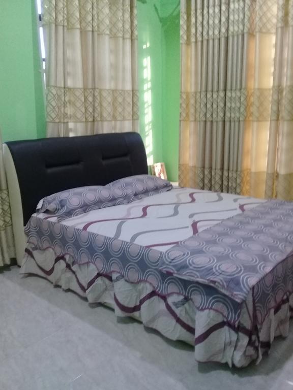Mirza Homestay Marang Buitenkant foto
